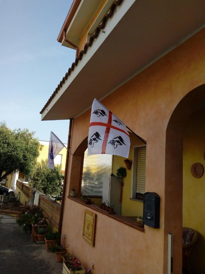 B&B Il Rifugio Del Lupo - E6721 Paringianu Exteriér fotografie